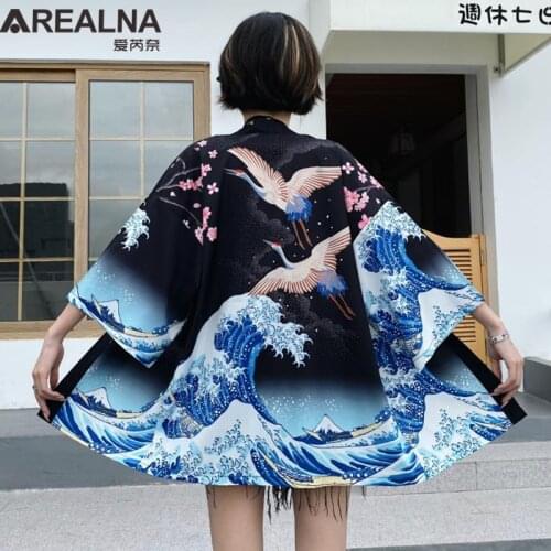 Japanese Kimono Men Women Beach Shirt The Great Wave Off Cardigan Yukata Blouses and Shirts Anime Costume Clothes Kimono Hombre