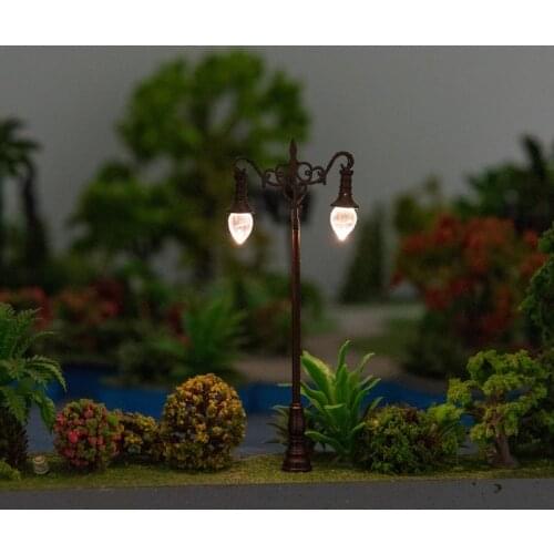 J2FF 1PC Miniature Post Lights Micro Landscape Light for Play House Dollhouse Girl’s Pretend Play Hobby Building Model 3V/12V