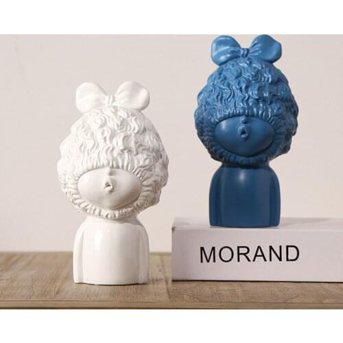 Creative Whistling girl Statue Resin sculpture Crafts Simple Living Room Ornaments Home Office Store Decors Decorations