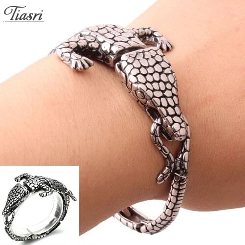 Tiasri Fashion Crocodile Modeling Design Mens Bracelet Friends Gift High Quality Stainless Steel Jewelry Accessories Wholesale