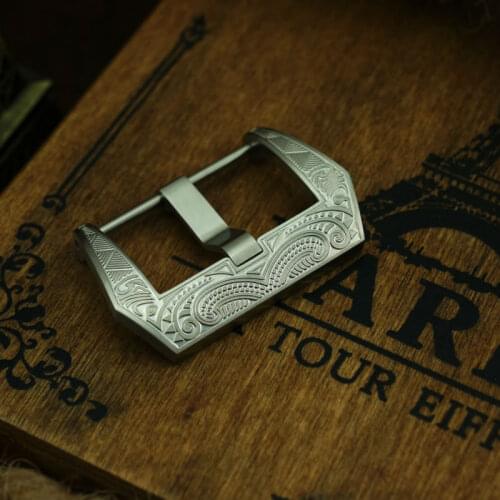 MAIKES 316L Stainless Steel Screw In Watch Band Strap Clasp 22mm 24mm 26mm Watchband Buckle for Panerai pam111