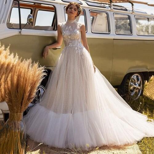 UZN Elegant BOHO Wedding Dress O Neck A-Line Dots Net Bridal Gowns Floral Appliques Brides Dress With buttons