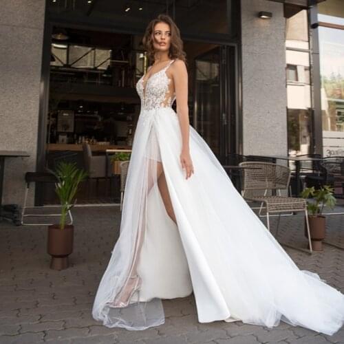 Eightree White Wedding Dress 2021 V-neck Appliques Wedding Dresses A-Line High Split Bridal Gowns Backless Princess Wedding Gown