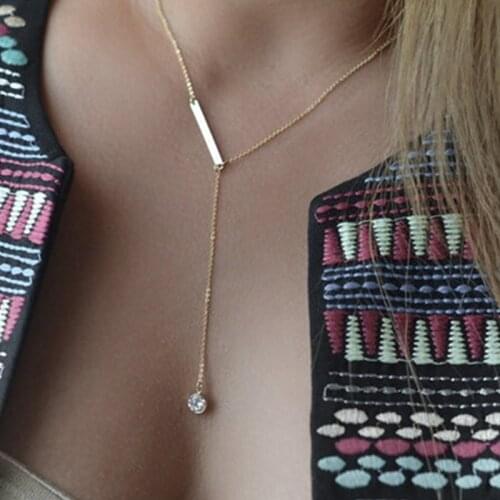 Korean Fashion Metal Piece Rhinestone Drop Necklace Shiny Crystal Pendant Necklace Fashion Simple Necklace Female Jewelry