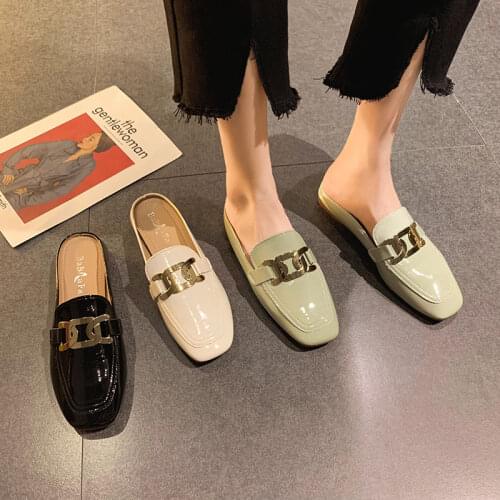 Japanned Leather metal chain mules women cover toe slippers summer beach shoes woman sandalias flat shiny square toe slides 2021