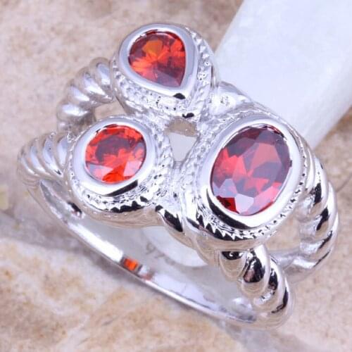 Noblest Red Garnet Silver Plated Womens Ring Size 6 / 7 / 8 / 9 R1359