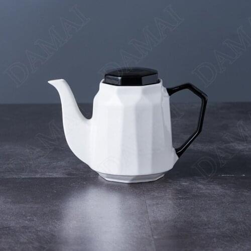 Nordic Ceramic Oil Dispenser Bottles Minimalist Olive Oils Porcelain Bottle Soy Sauce Cruet Hotel Restaurant Decor Storage Jars