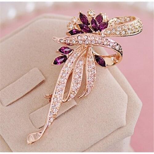2021 hot New cute Blue rhinestone brooch chest color crystal jewelry accessories jewelry badge pin female free shipping