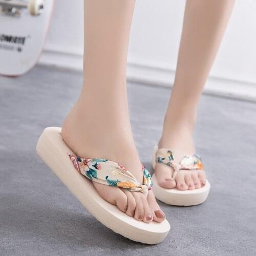 Bohemian Middle Heel Flip Flops Womens Beach Non-slip Trendy Outer Wear Fashionable Flip Flops