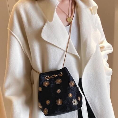 New Womens Shoulder Bags Bucket Bag Elegant Velvet Handbag Tote Crossbody Bag With Golden Chain Shoulder Strap