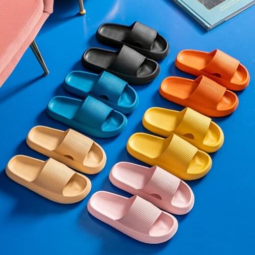 Laxsesu Footwear