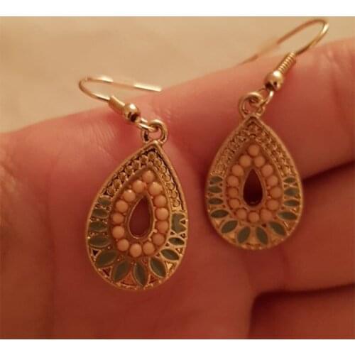 Bohemia Gold Color or Rhodium Color Plating Coral Bead Decorated Green Tear Enamel Around Water Drop Earrings For Women Classic