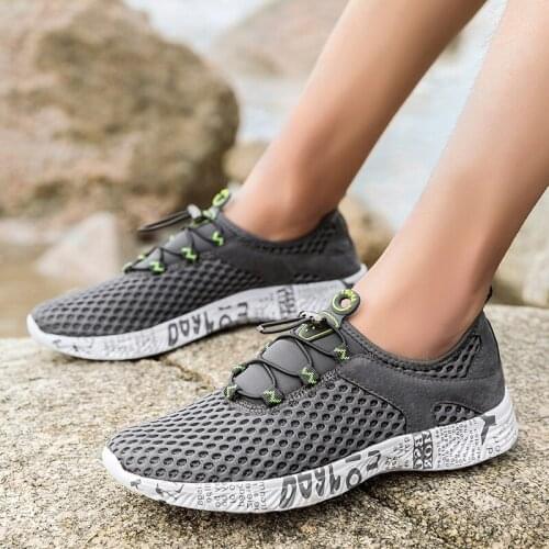 Mens Shoes Outdoor Sports Leisure Style Fashion Hollow Breathable Comfortable Sports Shoes