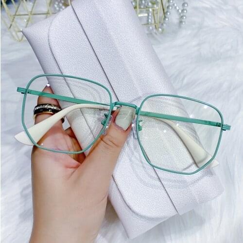 2021 New Fashion Anti Blue-Ray Glasses Frame Brand Designer Irregular Trend Plain Glasses Net Red Eye Photo Frame