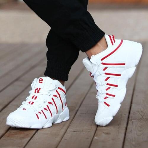 Large Size PU Leather Mens Running Shoes Mens White Sports Shoes Women Sport Shoes for Men Sneakers