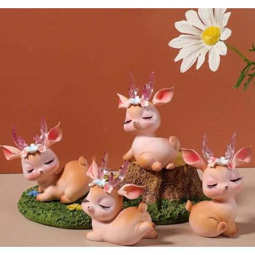 Cute Little Deer Resin Statue Desktop Cartoon Fawn Statue Modern Resin Miniature Figurines Room Decor Home Decor Christmas Gift