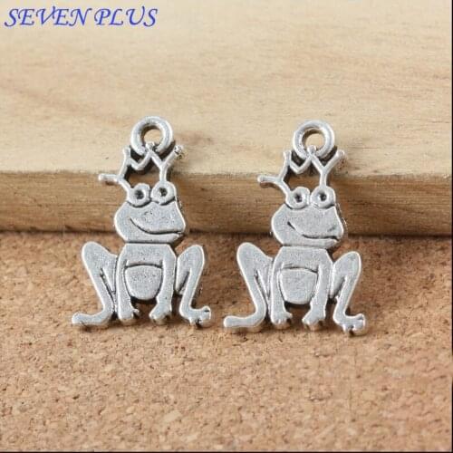 High quality 8 PCS/Lot 22mm*15mm jewelry handmade antique silver plated frog design cute frog charms for jewelry making