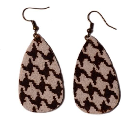 Rainbery 2021 New Women Leopard Leather Earrings Fashion Real Leather Earring Leaf Autumn Winter Dangle Multicolor Earrings