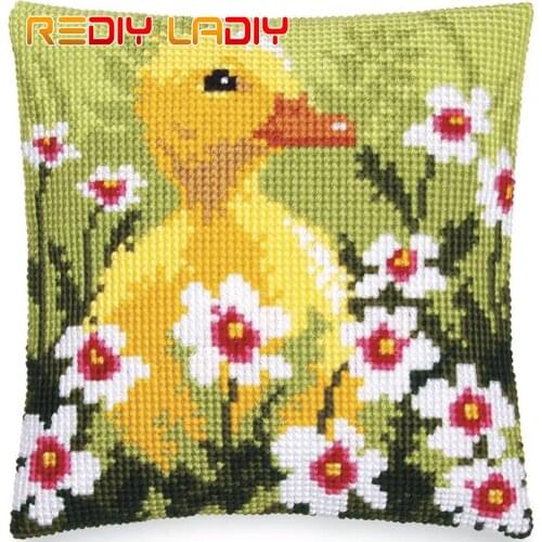 Cross Stitch Cushion Duck in Flowers Needlepoint Kits Pre-Printed Canvas Thick Yarn Cross-stitch Pillow Case Arts and Crafts
