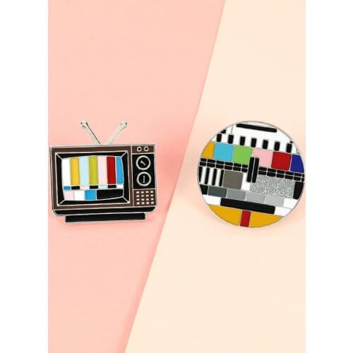 Old-school TV Screen Brooches Multicolor Television Round Lapel Pins Shirt Bag Badge Funny Jewelry Gift For Kids Best Friends