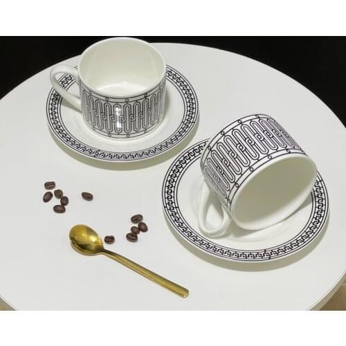 2 Modern White and Black Porcelain Coffee Cups and Saucers Bone China Tea Cup Set Nordic Kitchen Home Decor Luxury Birthday Gift