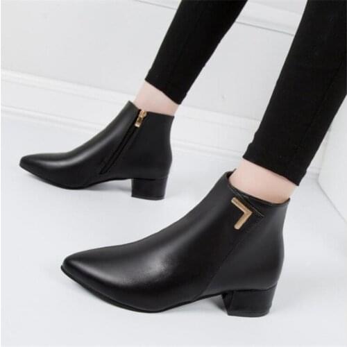 European style simple tide womens boots ladies British style fashion boots Martin boots 2019 autumn and winter new high heels