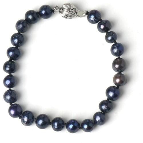 More light and Exquisite 7-8 MM beads and Emitting A Blue -black color 7.5 inch Qualitative Black PEARL bracelet