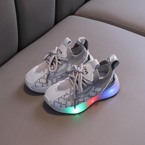 2021 New Kids Luminous Sneakers Children Baby Girls Boys Mesh Led Sport Run Toddler Running Shoes Sapato Infantil Light Up Shoes