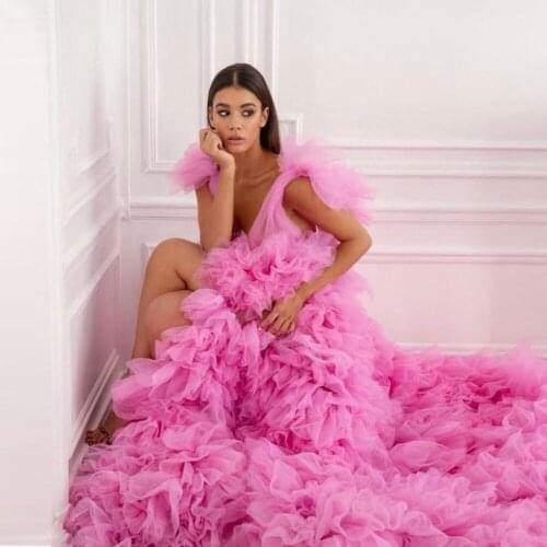 Extra Puffy Party Dress Lush Pink Prom Gowns Sleeveless Sexy V Neckline Formal Dresses for Photography Party Gowns Ruffles