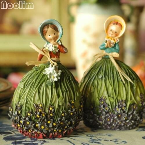 NOOLIM 2Pcs/set Miniature Fairy Figurines Garden Decoration Kawaii Resin Figurines Girl Craft Free Shipping