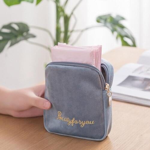New Fashion Sweet Candy Color Womens Coin Bag Plush Embroidery Women Cosmetics Sanitary Purse Storage Bag Pouch Container