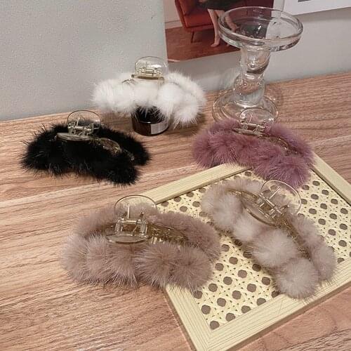 Hair Claws Mink Faux Fur Plush Hair Claw Hairpin Korean Style Fashion Jewelry Head Pom Pom Clips Women Girls Hair Accessories