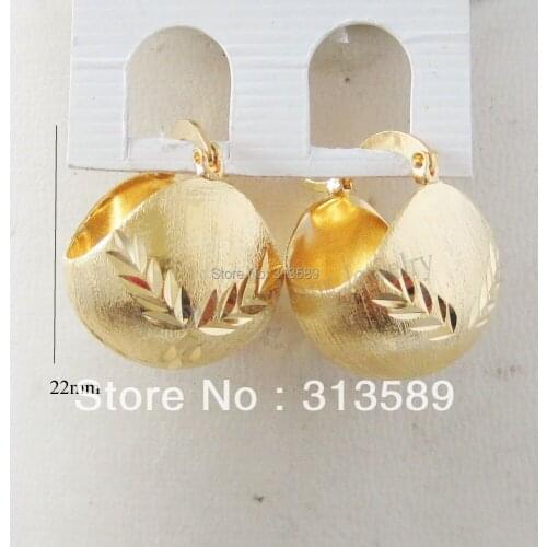 MIN ORDER 10$/Can mix design /NEW CUTE CARVED - YELLOW GOLD GP SOLID FILL OVERLAY HUGGIE HOOP 0.87" EARRING/GREAT GIFT