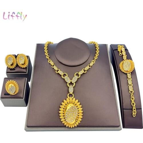 Dubai Bridal Round Pendant Necklace Crystal Bracelet Wedding Gift for Women Party Earrings Ring Fashion Jewelry Sets