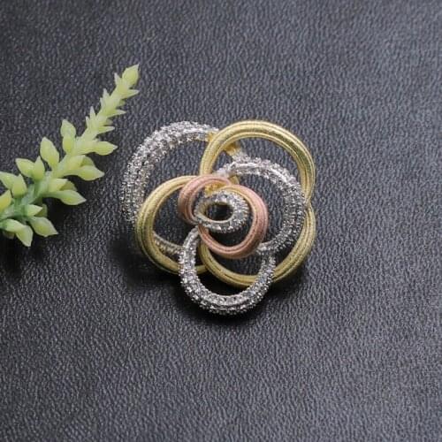 Lanyika Fashion Jewelry Abstract Geometry Lines Flower Brooch Pin for Girls Engagement Daily Micro Paved Zircon Popular Gifts