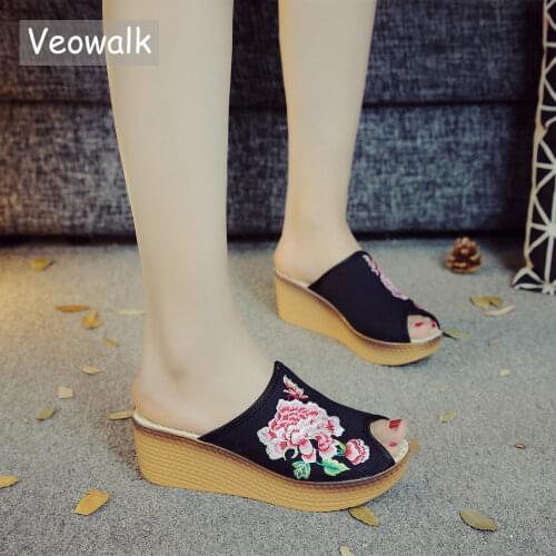 Veowalk Flower Embroidered Women Canvas Wedge Slide Slippers Peep Toe Retro Ladies Comfortable Summer Slip On Platform Shoes