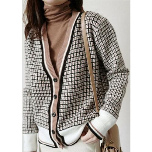 Colorfaith New 2021 Winter Spring Womens Sweaters Plaid Fashionable Korean Style Checkered Knitting Oversize Cardigans SWC291