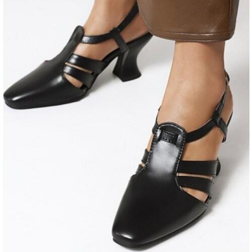 2021 Leather Sandals Women Closed Toe Summer Pumps Hoof Heels Ankle Strap Womens Shoes Plus Size 40-43 chaussure femme WSH3924