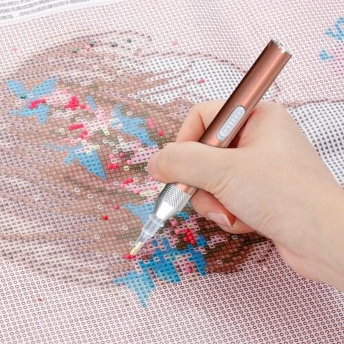 Arts Pens Sewing Accessories DIY Crafts LED Point Drill Pen Diamond Embroidery Tool for Diamond Painting with 5pcs Pen Tip