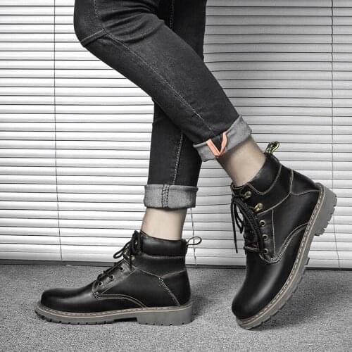 Large size fashion casual mens shoes new high top mens fashion casual shoes fashion British style Martin boots