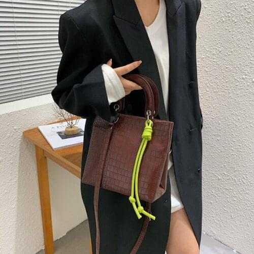 High-quality Ladies Handbags 2021 New One-shoulder Messenger Stone Pattern Female Bag Fashion Retro Portable Vertical Tote Bag