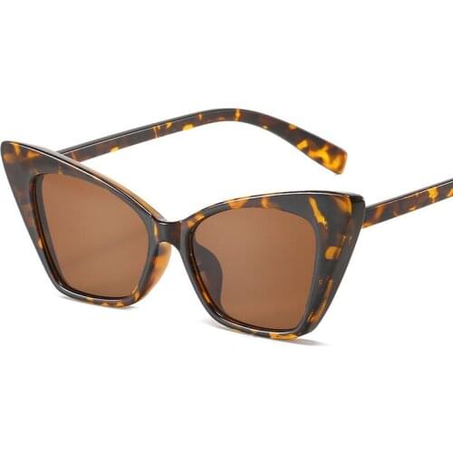 2021 Luxury Brand Rectangle Sunglasses Women Men Grey Pink Shades Women Vintage Steampunk Cat Eye Sunglasses Unisex UV400