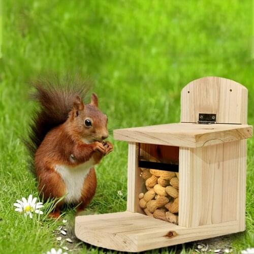 203F Wooden Squirrel Feeder Box with Lid Natural Wood Squirrels Feeding House Durable Weatherproof Feed Station for Garden