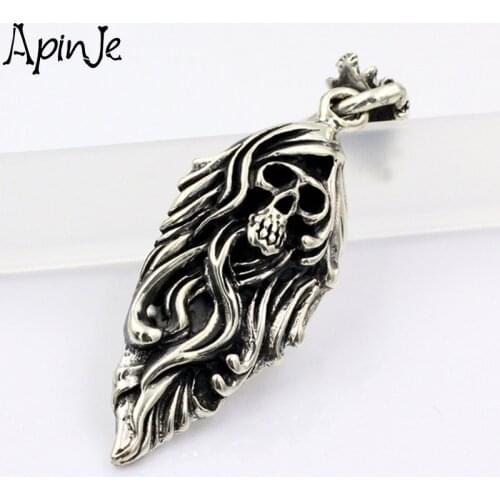 Apinje Gothic Pendants