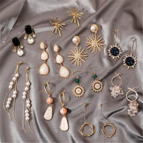 2021 New Fashion Korean Earrings For Women Crystal Retro Hong Kong Style Long Earrings Luxurious Pearl Ear Ring Jewelry Wholesal