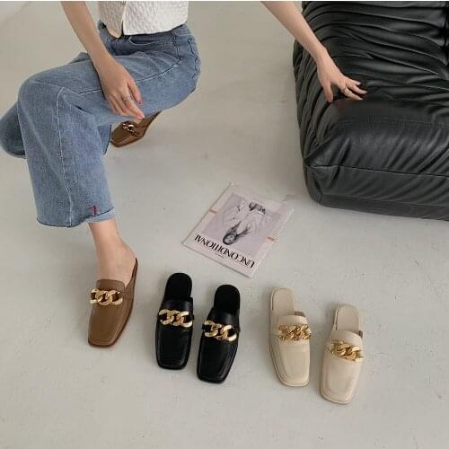 Flat Slipper Spring 2021 Fashion Womens Square Toe Mueller Shoes Casual Summer Sandal Outdoor Low Heel Metal Decoration