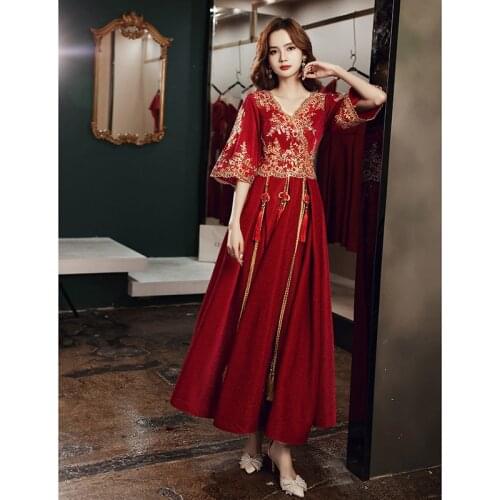 Red Sexy A-Line Bride Wedding Party Dress Gown Flare Sleeve V-Neck Qipao Golden Flower Appliques Cheongsam Lady Elegant Vestidos