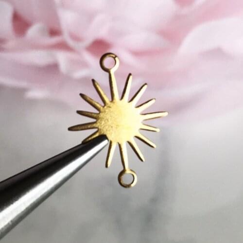 18*13.2mm Sunburst Raw Brass Sun Connectors Star Charms Celestial Jewelry Findings Links Earring Supplies X 100pcs Sun Pendant