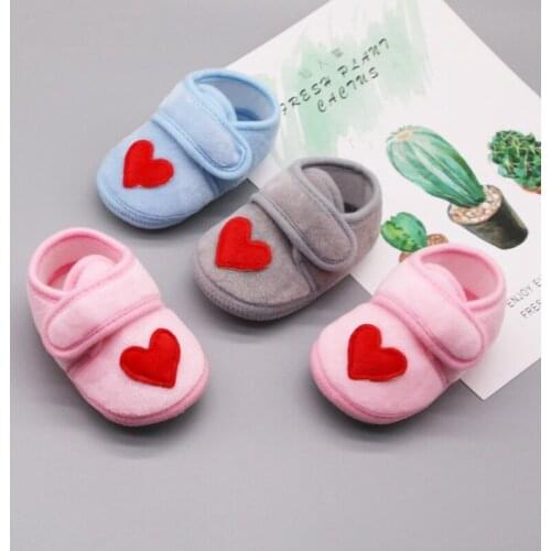 Red Big Heart Cotton baby shoes Cute Newborn Baby Shoes Boys Girls soft bottom Non-slip baby toddler shoes with Velcro