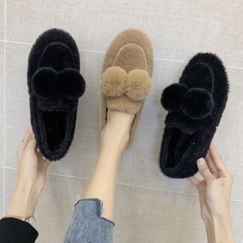 Peas Shoes Female Wild Hair Ball A Pedal Lazy Warm Cotton Shoes Women Fashion Autumn And Winter Short Plush women shoes U16-34